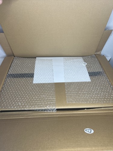 Net Shelter APC AR8101BLK Blanking Panel Kit 19” Black New In Box - Picture 4 of 6