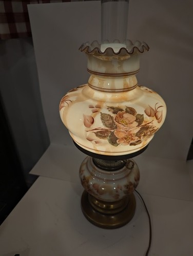 Gone With The Wind / Hurricane 3 Way Parlor Lamp Floral Large Shade w/ Chimney - Foto 5 di 19