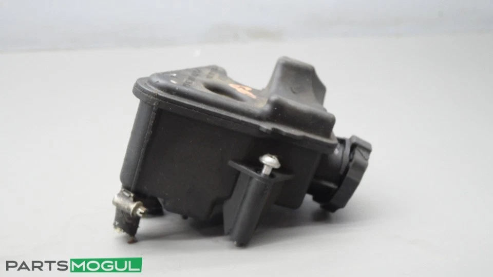 Резервуар насоса гидроусилителя руля в сборе 06–13 Mercedes-Benz R350 0004602583 от оригинального производителя - Изображение 4 из 4