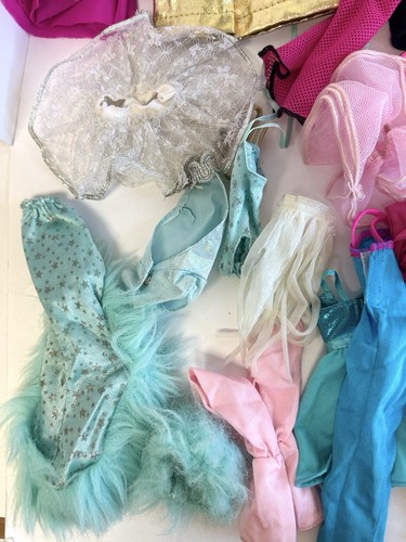 Vintage Barbie Doll & Clone 80s To Y2K 58+ Pc Clothing Lot W Bedding - Picture 20 of 21