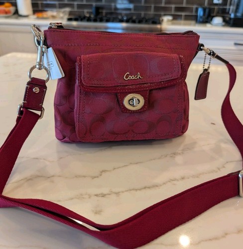 NWT - Signature Coach Pocket Swingpack Crossbody Bag in Dark Red Crimson -F45026 - Picture 1 of 11