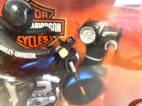 Harley Davidson Radio Control XL 1200N Nightster by Maisto Black & Blue NEW - Picture 3 of 24