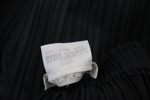 PLEATS PLEASE Black Pants ISSEY MIYAKE 222 9452 - Picture 4 of 6