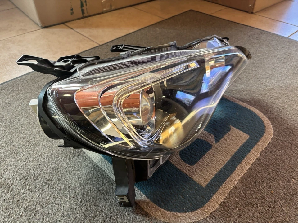 FARO OCULTO XENÓN LADO PASAJERO DERECHO SUBARU BRZ 2013-2016 OEM Foto 2 de 4