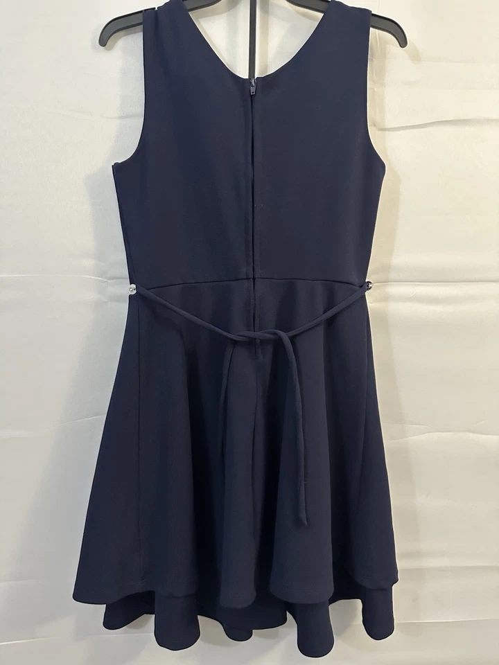 Talla niña. Vestido 12 Speechless Niños Azul Marino Sin Mangas Estrás en la Cintura Foto 2 de 4