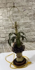 ORIENTAL ACCENT TABLE LAMP HAND PAINTED FRUIT BASKET WITH TOLE METAL LEAVES