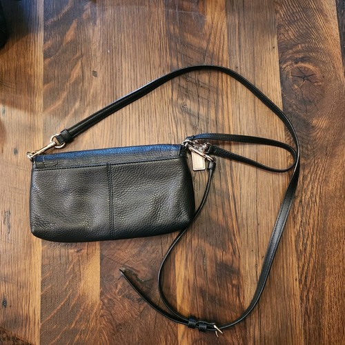 Bandolera Coach Campbell Organizadora de Cuero Guijarro Muñequera Cartera sin asas Negra - Imagen 2 de 6