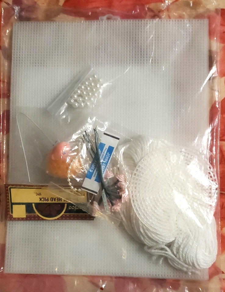 Betts Needle Art Kit 685 Celestial Angel Table Decor Needlepoint Plastic Canvas - Image 3 of 3