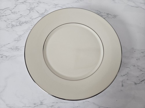 Cinque piatti insalata Lenox Cosmopolitan Collection Maywood 8 1/4" bordo platino #43G - Foto 6 di 9