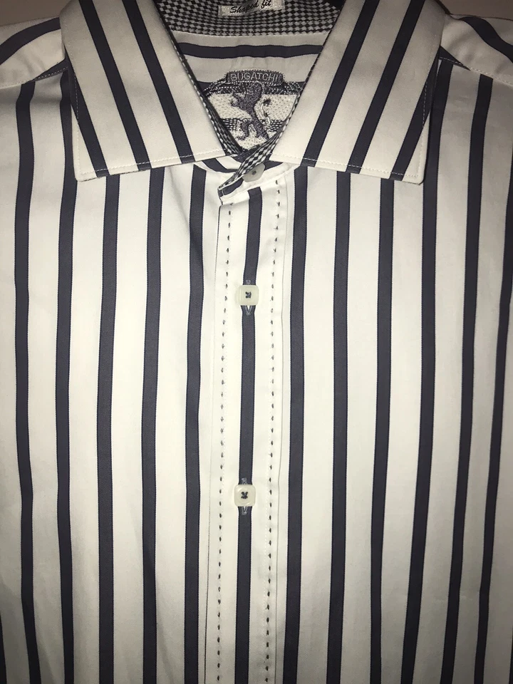 Camisa de vestir Bugatchi Uomo en forma blanca con rayas grises talla L puños estampados Foto 4 de 4