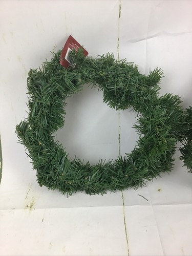 Christmas House Crafts Green 15” Small Craft Round Wreath Lot Of 2 - Picture 7 of 8