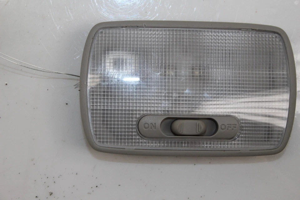 Задний купольный фонарь для чтения Acura TSX 2009-2014 годов выпуска от оригинального производителя - Изображение 2 из 4