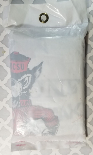 Poncho de lluvia nuevo North Carolina State Wolfpack Mascot NC State - Imagen 3 de 3