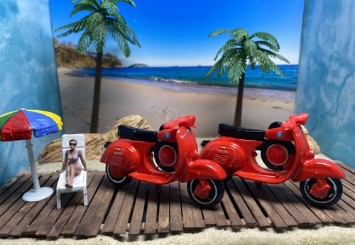 1966 Vespa 90 SS Super Sprint Loose Collectible Diecast Scooter 1/64 Lot Of 2 - Picture 3 of 3