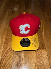NAZEM KADRI Calgary Flames Red Signed New Era 39Thirty Flex Fit Hat Autograph