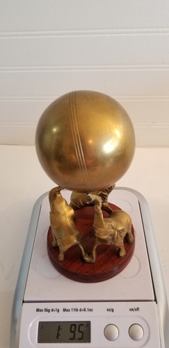 Vintage Brass Figurine 3 Elephants Trunks Up Holding Ball Wood base - Picture 16 of 18