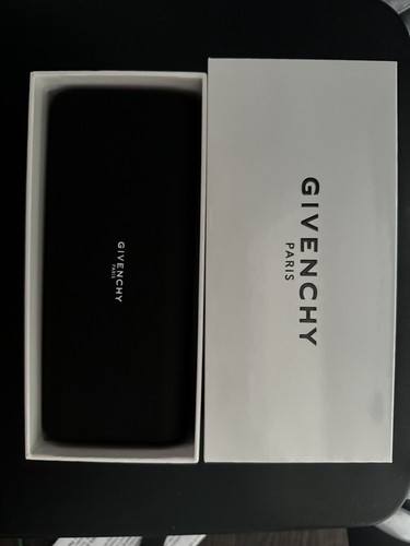 GIVENCHY GV7198/S 807/90 Black/Gray Gradient Lens 56mm Sunglasses #10/4-10/7 - Picture 2 of 5