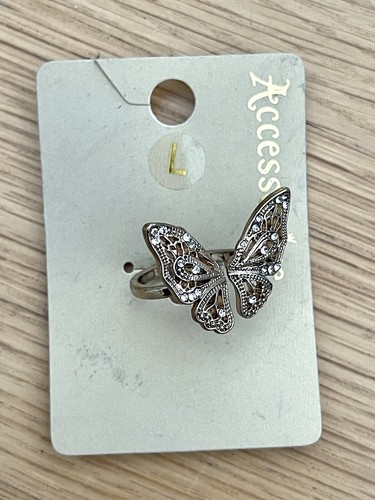 Anillo Accesorio Talla L Grande Tono Dorado Circonita cúbica Estilo De Colección Filigrana Alas Mariposa - Imagen 2 de 6