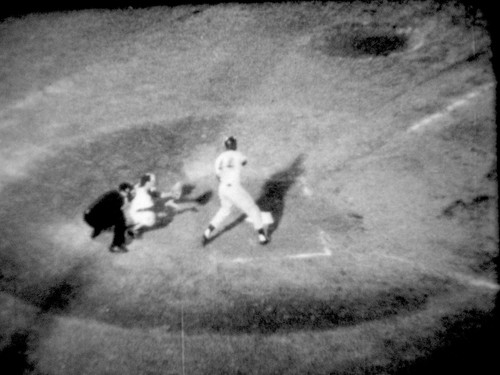 16mm BASEBALL - DODGERS-GIANTS PENNANT RIVALRY newsreel - Picture 11 of 24