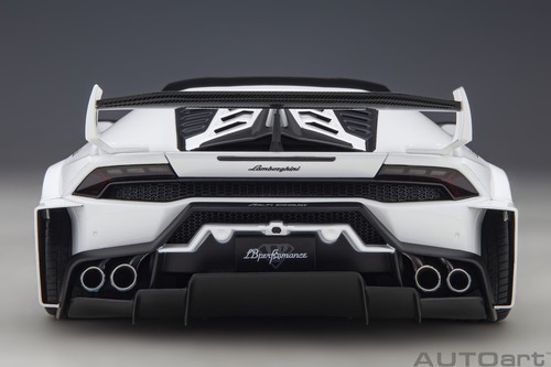 LIBERTY WALK LB SILHOUETTE LAMBORGHINI HURACAN GT WHITE 1:18 AUTOART 79125 NEW - Picture 8 of 19