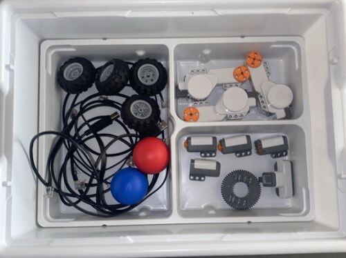 LEGO NXT Education Mindstorms Education Base Set 9797 "NOT COMPLETE" - Picture 9 of 10