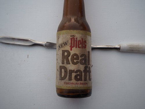 NEW PIELS REAL DRAFT PREMIUM BEER SALT SHAKER SINGLE PEPPER - Picture 2 of 7