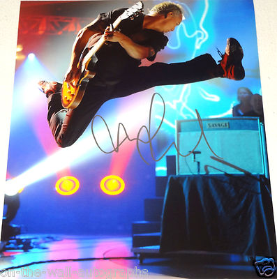 PEARL JAM HAND économies SIGNED AUTOGRAPHED MIKE MCCREADY 11X14 LIVE PHOTO! WITH PROOF+COA