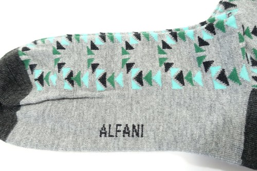 ALFANI SEAMLESS COMFORT TOE ALFATECH TRIANGLE GREEN GRAY 1 PAIR CASUAL SOCKS - Picture 2 of 5