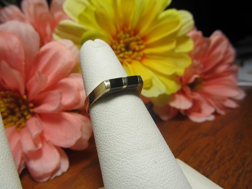 Womens Girls Black Onyx Fashion Ring Sz 6 - Picture 2 of 3