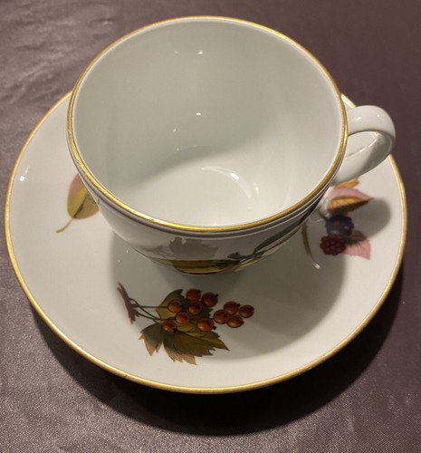 Royal Worcester Evesham Cup And Saucer - Picture 2 of 6