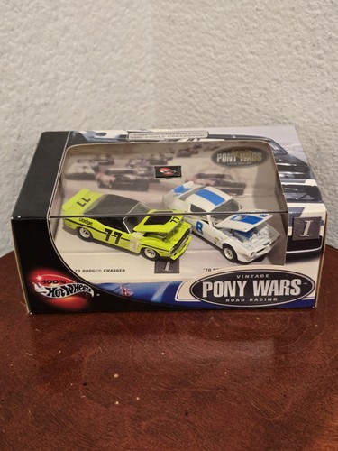 100% Hot Wheels Vintage Pony Wars Road Racing - Picture 13 of 18