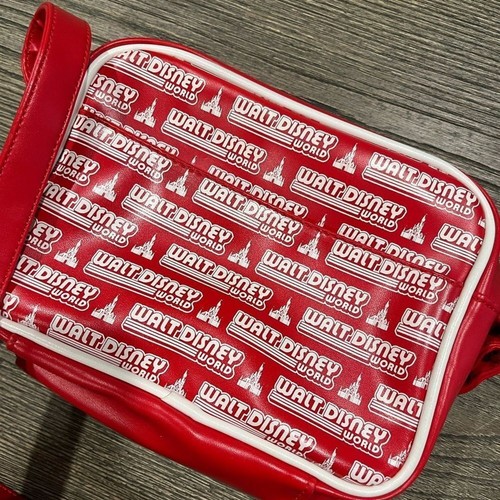 Bolso Bandolera Retro Aerolínea Exclusivo Disney Parks Walt Disney World Rojo Blanco - Imagen 11 de 11