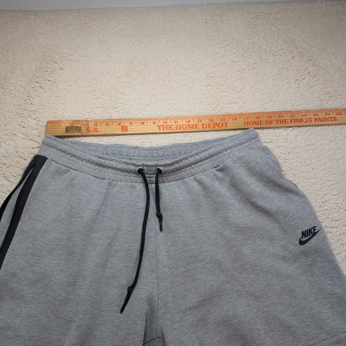 Pantalones Cortos Nike Sportswear Tech Polar Para Hombre 2XL Gris Bolsillo con Cremallera 628984-064 - Imagen 4 de 10