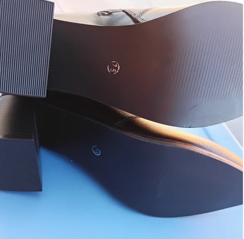 Jeossy Women's Black Chunky Heeled Ankle Boots Pointed toe Size 7.5 Women's  - Picture 4 of 8