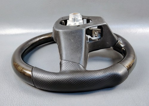 TOYOTA WISH , VANGUARD HYDRODIPPED FLAT BOTTOM PERFORATED LEATHER STEERING WHEEL - Picture 14 of 24