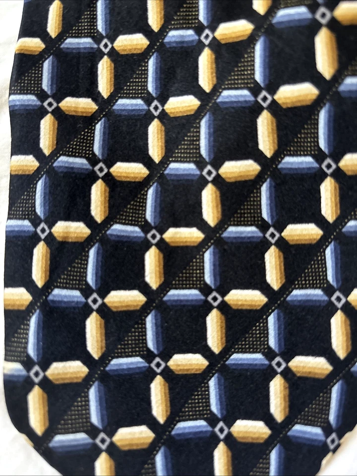Corbata Haggar 100 % seda para hombre dorada - cuadrados azules en negro 62x3 3/4" Foto 4 de 4