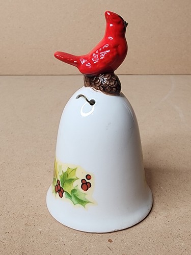 Norcrest Christmas Bells With Red Cardinal Bird 5” Tall Mistletoe Pattern CMC - Picture 4 of 14