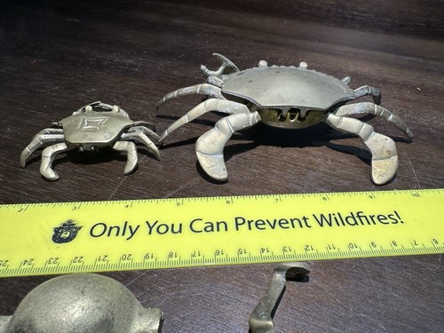 2 Vintage Solid Brass Crab Trinket Box Ashtray Hinged Lid Moveable Front Claws - Picture 6 of 7