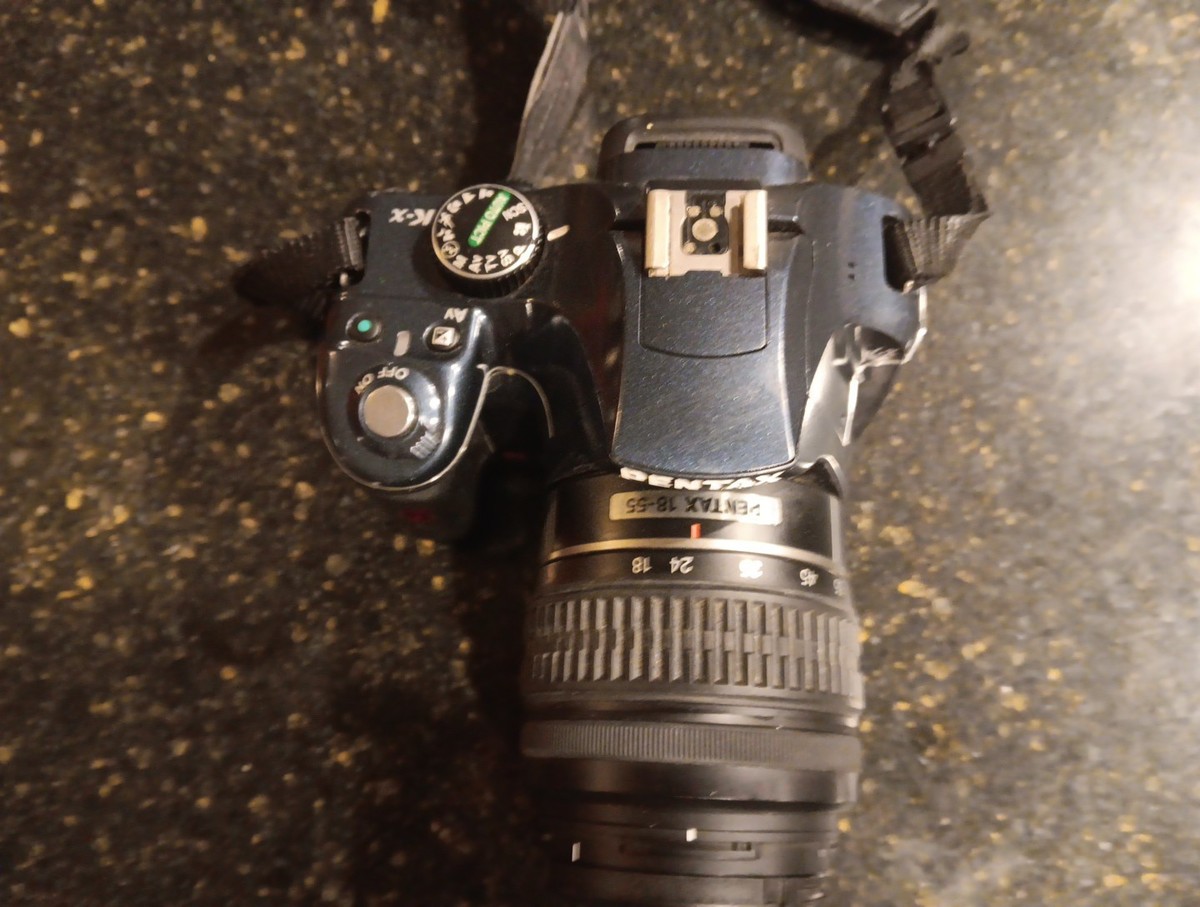 PENTAX KX　1:1.8/55 Pentax K-x Digital SLR Camera & 18-55mm f/3.5-5.6 Lens + 80