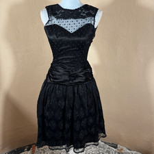 Vintage 1980s Gunne Sax by Jessica McClintock Black Lace  Polka Dot Illusion Ne