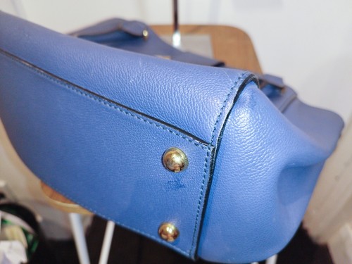 Burberry blue leather medium buckle tote bag - Picture 6 of 10