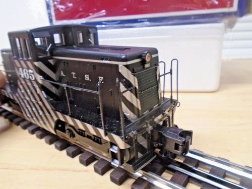 Williams-Bachmann Santa Fe 44 Ton Diesel Loco 465 Runs+Reverse+Sound+Horn MIB - Picture 3 of 12