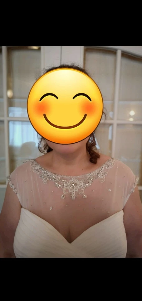 Designer Justin Alexander wedding dress  - Image 3 of 4