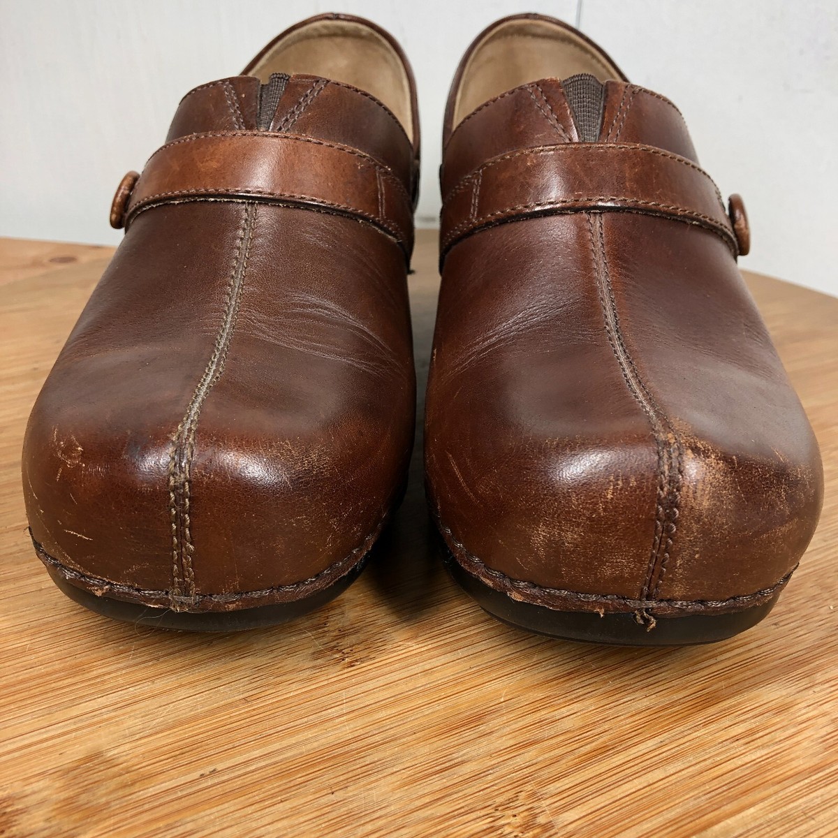 Dansko solstice clogs brown leather nursing clog (43) 9.5/10 Women Dansko SOLSTICE Full Grain Brush Off Brown Leather  main image 3