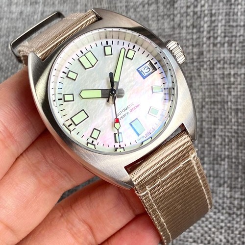 New 36mm Luxury 200M Diving AR Domed Sapphire Japan NH35A Men Watch Shell Dial - Picture 1 of 4