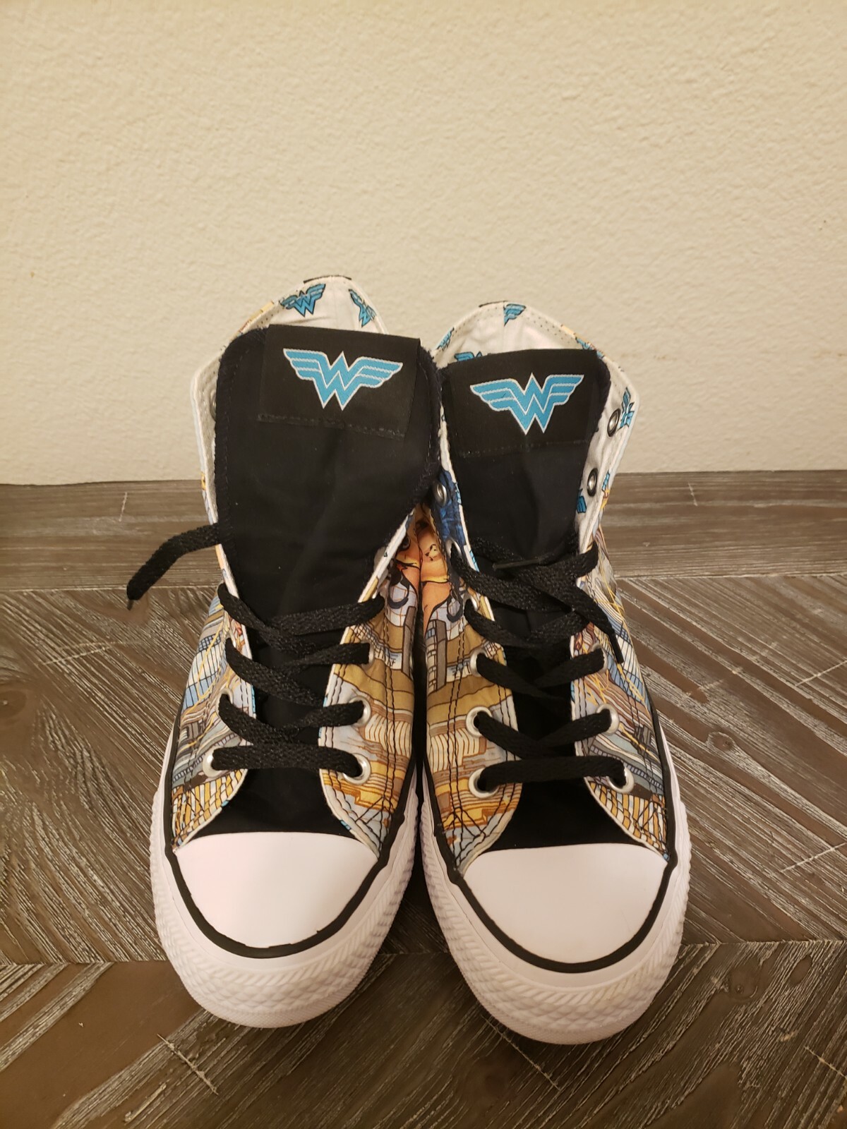 wonder woman converse