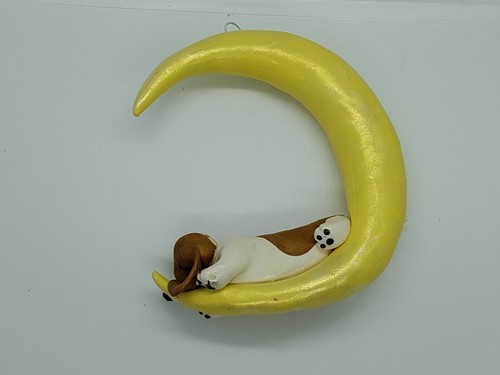 Adorno BASSET HOUND DORMIR EN LA LUNA Colgador de ventana BLANCO/BRONCEADO Hecho a mano GRANDE - Imagen 4 de 4