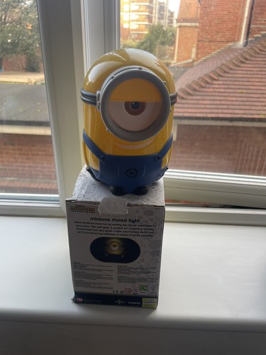 Minions Stuart 3D Figur Stimmungssensorisches Licht - Gute-Nacht-Lampe - Originalverpackt