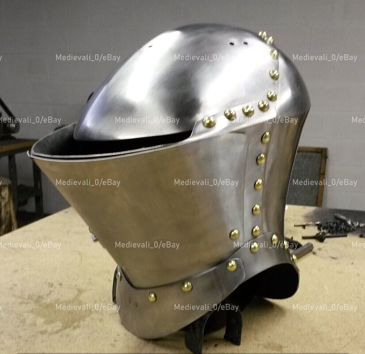 The frog hotsell helmet