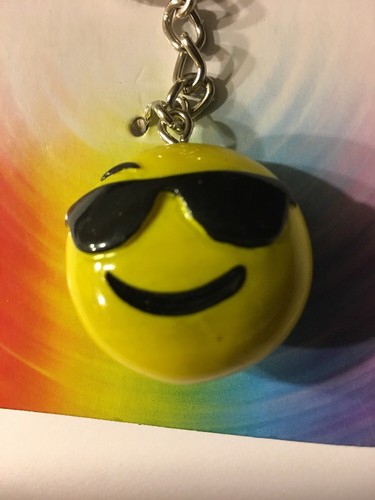 Emoji Keychain Yellow New - Picture 2 of 3